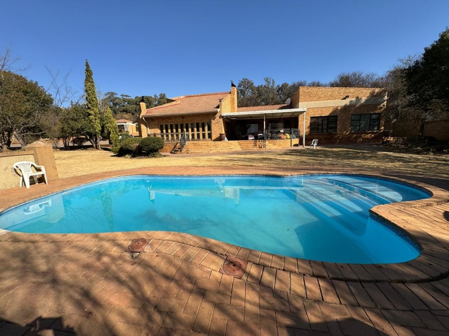 10 Bedroom Property for Sale in Vaal Dam Free State